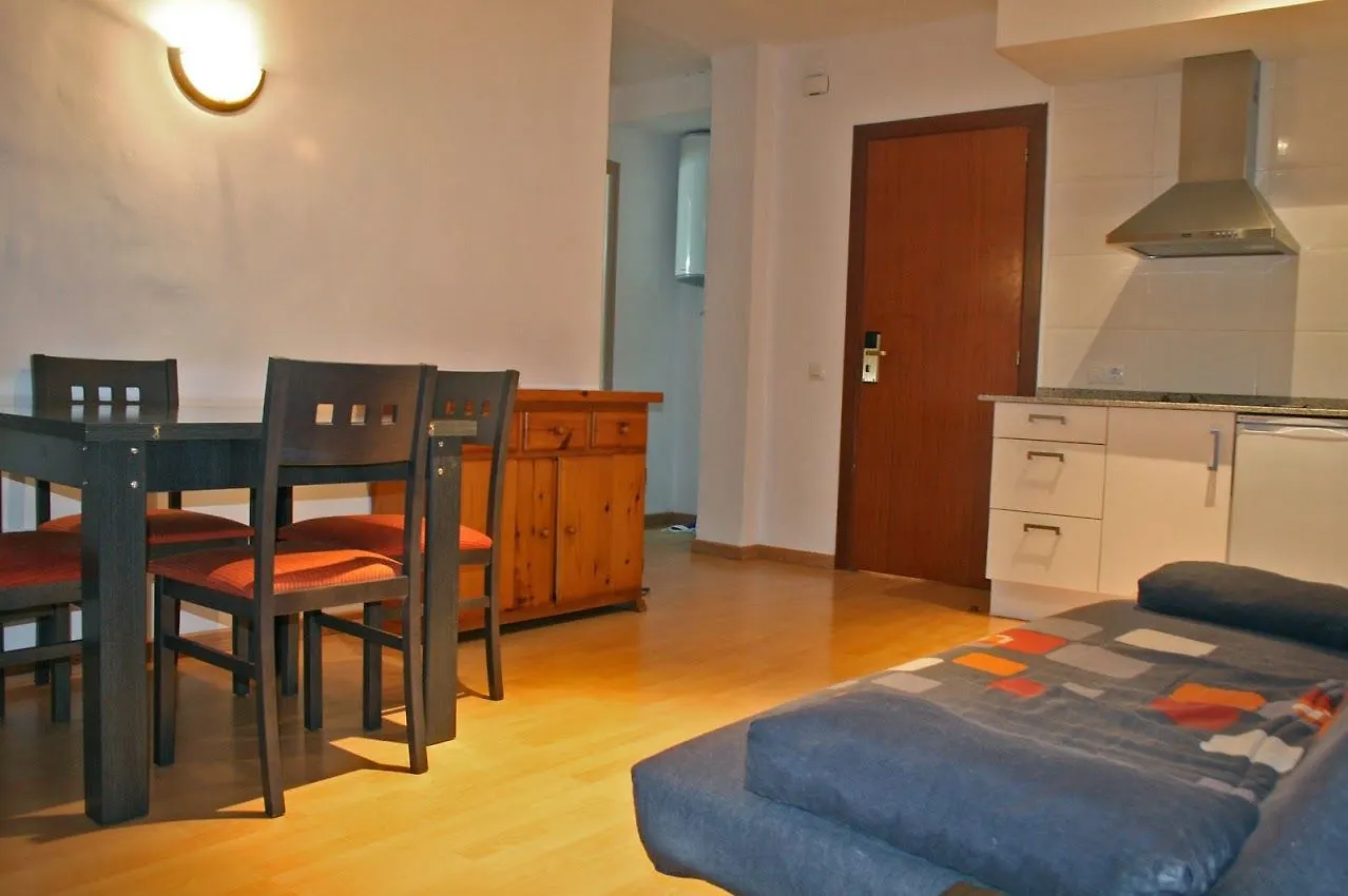 Apartamentos Venecia Lloret de Mar 2*,  Španělsko