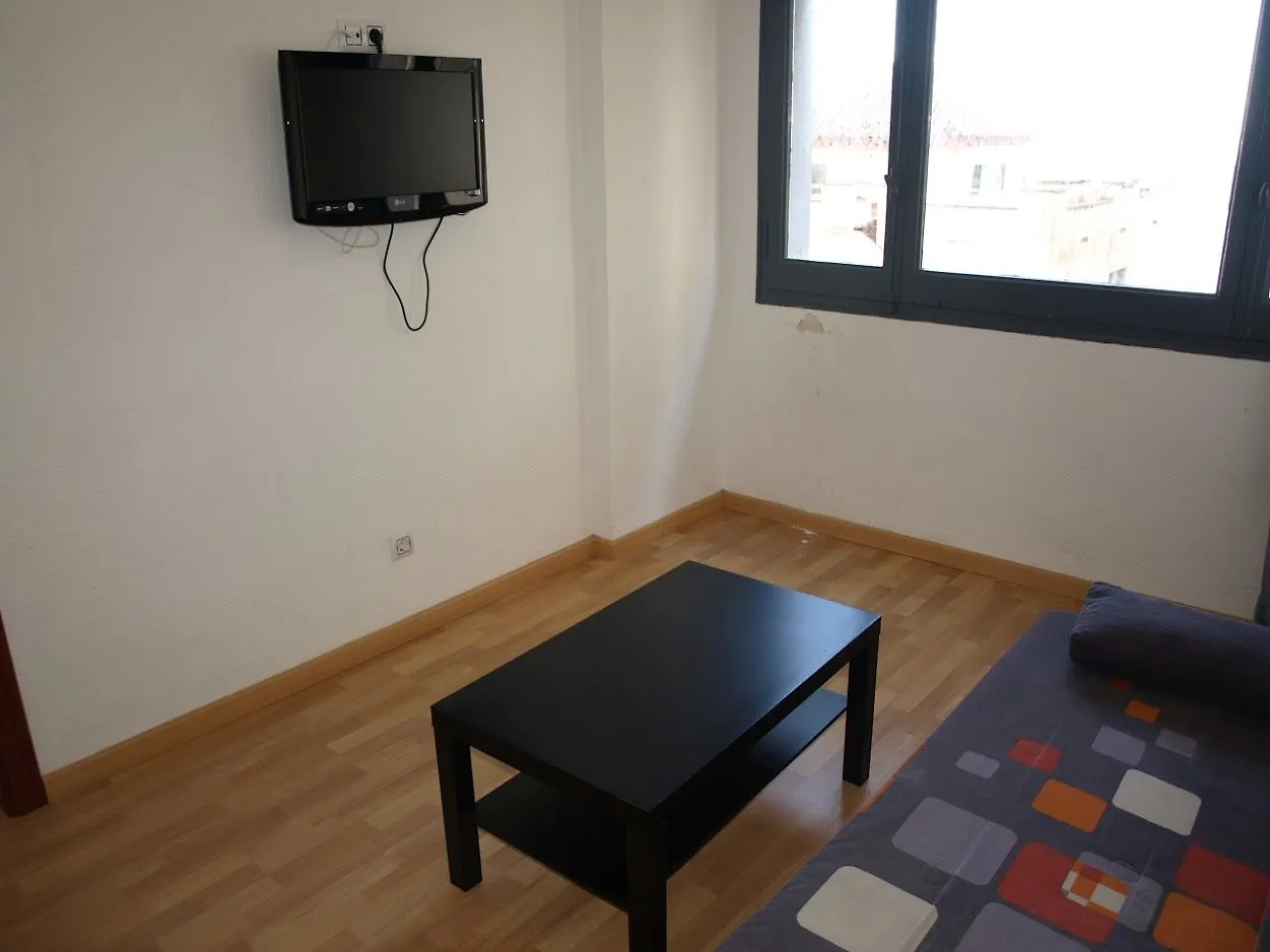 Apartamentos Venecia Lloret de Mar 2*,